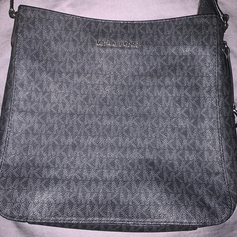 Michael Kors Crossbody Handbag